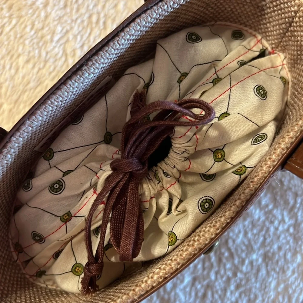GIFT HORSE Mini Bucket Horse Bag - Picture 7 of 17